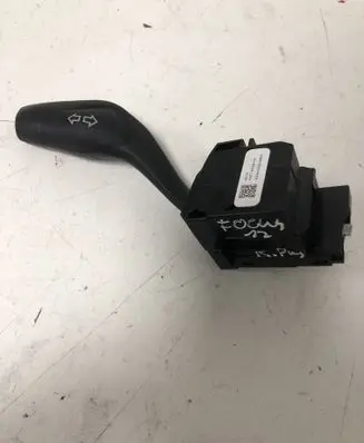 Ford Focus Indicator stalk AV6T13335AB