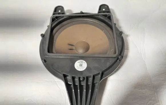 Audi A4 S4 B9 Subwoofer speaker 8W5035412
