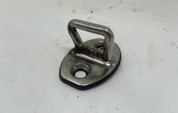 Volkswagen PASSAT B6 Front door lock loop/hook striker 3C0837033B