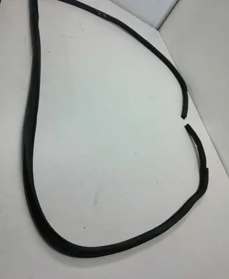 Nissan Qashqai Front door rubber seal 