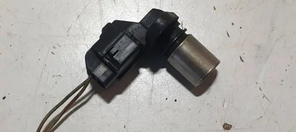 Volvo S80 Crankshaft position sensor DENS0
