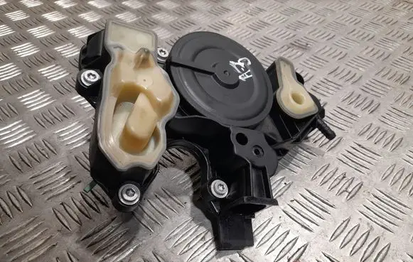 Audi A3 S3 8V Breather valve BF0424370013 06K103495