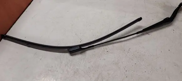 Volvo XC60 Front wiper blade arm 3075325