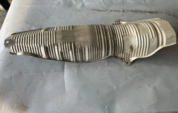 Toyota Prius (NHW20) Exhaust heat shield 