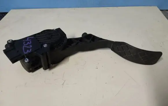 Opel Insignia A Accelerator throttle pedal 6PV009765 0280755206