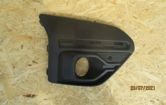 Dacia Duster II Front fog light trim/grill EABR261A20