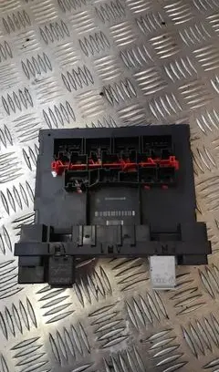Volkswagen PASSAT B6 Fuse module 3c0937049aj