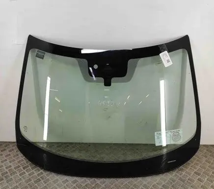 Nissan Juke II F16 Front windscreen/windshield window 727006PA1A