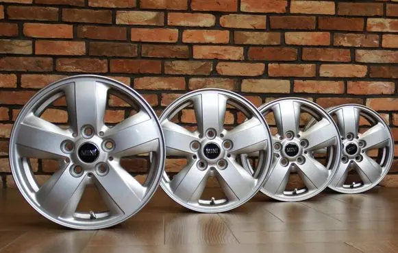 Mini One - Cooper R50 - 53 R15 alloy rim 6855101