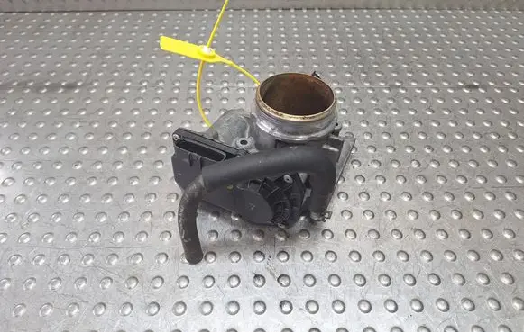 Mazda 6 Throttle body valve SH01136B0