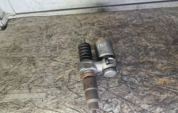 Land Rover Discovery Fuel injector MSC000030 BEBE2A01001 15911LW