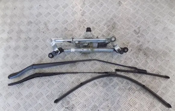 Renault Clio V Front wiper linkage 