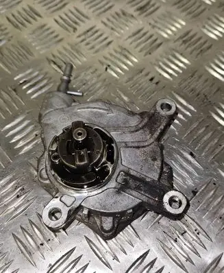 Toyota Avensis T250 Vacuum pump VAPEC196