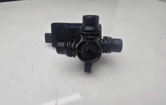 Mercedes-Benz Sprinter W907 W910 Electric auxiliary coolant/water pump A0005061300