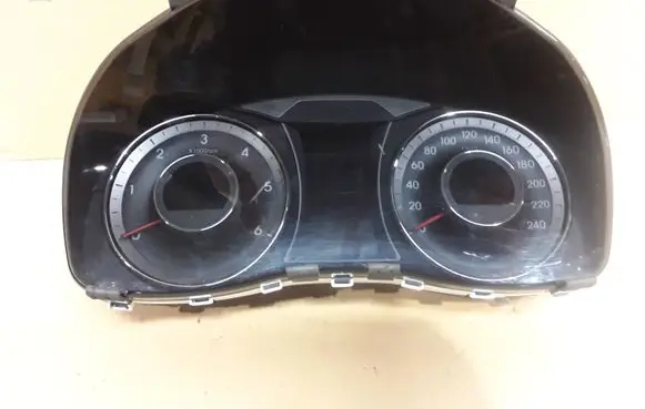 Hyundai i40 Speedometer (instrument cluster) 940113Z010