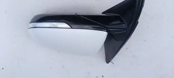 KIA Niro Front door electric wing mirror B7610G5230