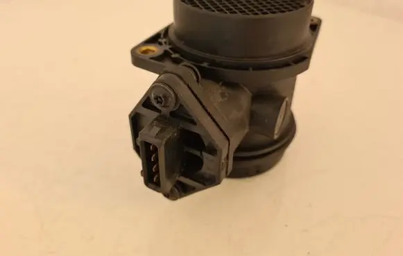 Audi A3 S3 8L Mass air flow meter 0280217117 037906461C