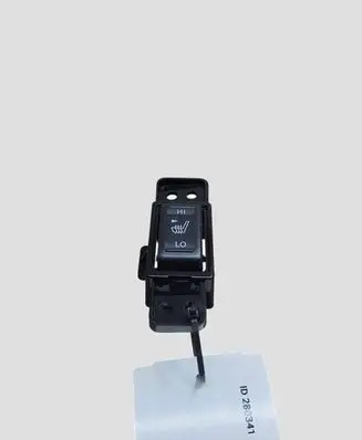 Nissan Leaf I (ZE0) Seat heating switch 689TB3NF0A