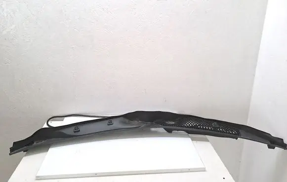 Mercedes-Benz E W212 Wiper trim A2128301213 0008603406