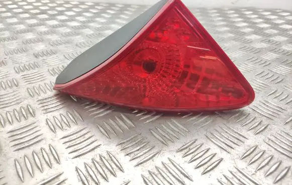 Peugeot 3008 I Tailgate rear/tail lights 9583460980