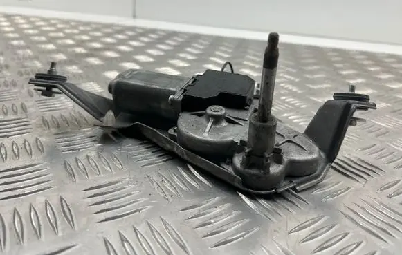 Toyota RAV 4 (XA30) Rear window wiper motor 8513042061 2596001890