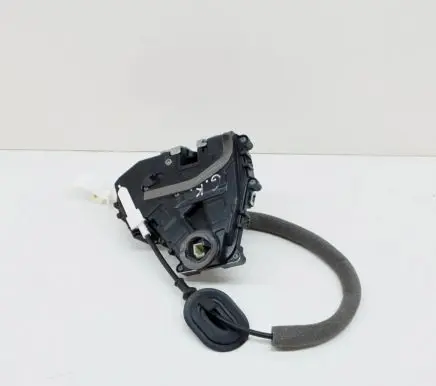 Renault Captur II Rear door lock 825038786R