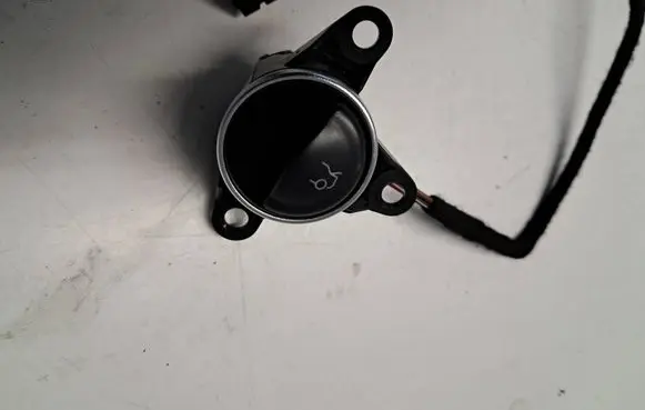 Mercedes-Benz SL R230 Tailgate interior release/open handle A2308208410