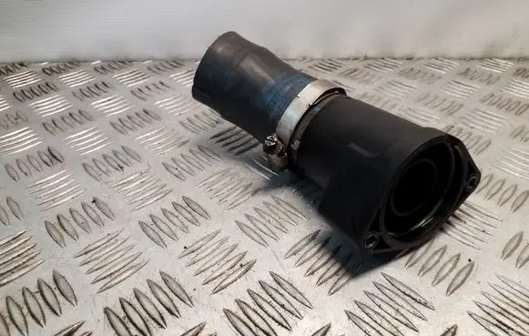 Audi A1 Turbo air intake inlet pipe/hose 03L131111G 6R0145828D