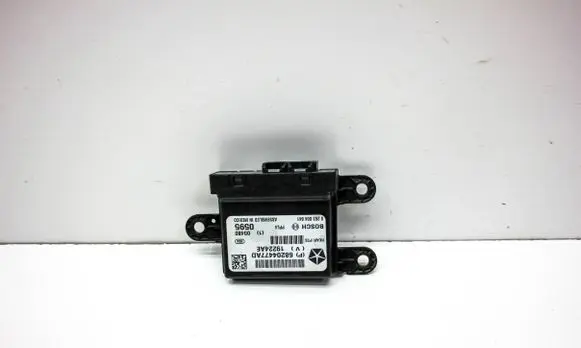Dodge Durango III Parking PDC control unit/module 68204477AD