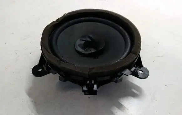 Volvo V50 Front door speaker 30657444