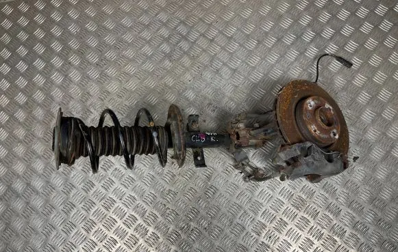 Renault Clio IV Front wheel hub spindle knuckle