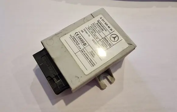 Mercedes-Benz E W211 Comfort/convenience module A2118204026