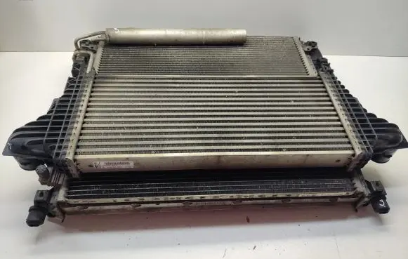 Mercedes-Benz ML W164 Radiator set A1645001900 A2515000304 A2515000303