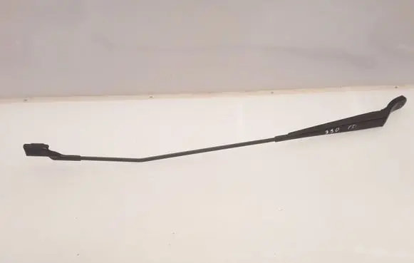 Windshield/front glass wiper blade