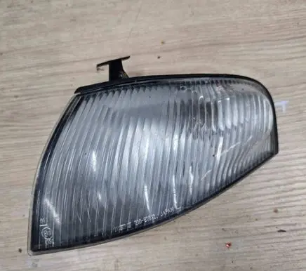 Mazda 323 F Front indicator light 21061812