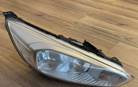 Ford Focus Headlight/headlamp f1eb-13w029-ae f1eb13w029ae