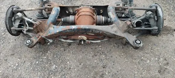 Lexus IS 220D-250-350 Rear axle beam with reductor 