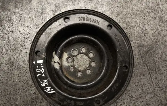Audi A4 S4 B5 8D Crankshaft pulley 078105251L