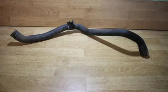 Audi A3 S3 8P Engine coolant pipe/hose 1K0122051