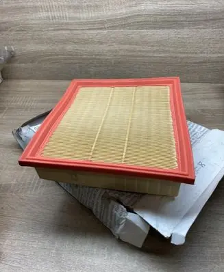 Volkswagen Golf III Air filter 1H0129620