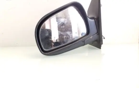 Hyundai Matrix Front door electric wing mirror