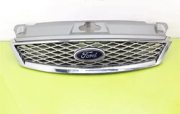 Ford Mondeo Mk III Front bumper upper radiator grill 6S718A100BAW