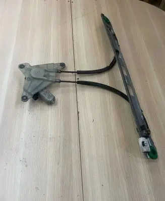 Renault Master III Front door window regulator with motor 9030284