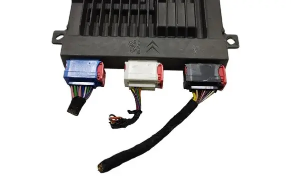 Peugeot 3008 II Sound amplifier 9825899680