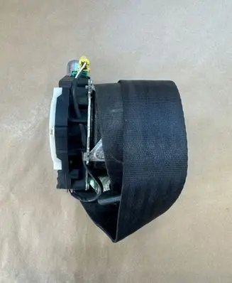 Jeep Renegade Seat belt trim 