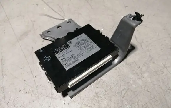 Lexus GS 300 350 430 450H Door central lock control unit/module 8999030040 2325002022