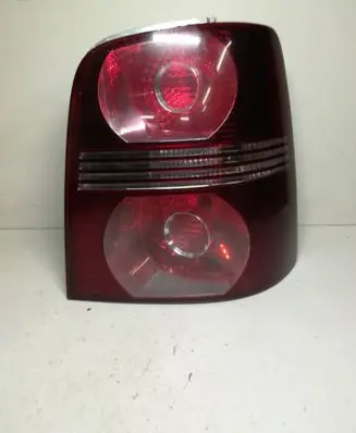 Volkswagen Touran I Rear/tail lights 1T0945112K 1T0945096N