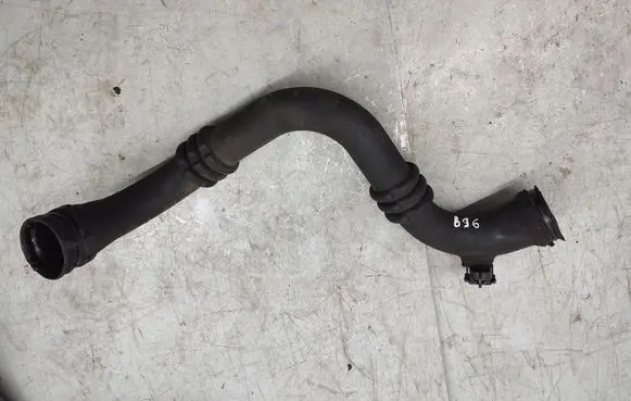 Renault Espace IV Intercooler hose/pipe 8200295043B