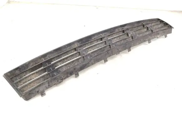 Audi A4 S4 B5 8D Front bumper lower grill 8D0807683A