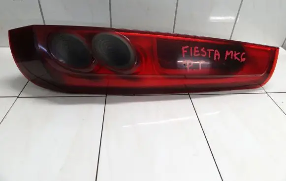 Ford Fiesta Rear/tail lights 6S61-13404-B